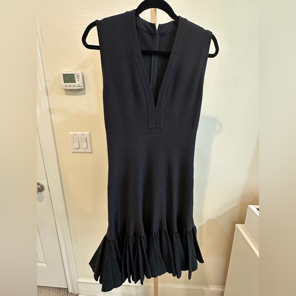 Alaïa black ribbed knit sleeveless fit-and-flare mini dress Sz 42 GREAT Conditio - Picture 3 of 8